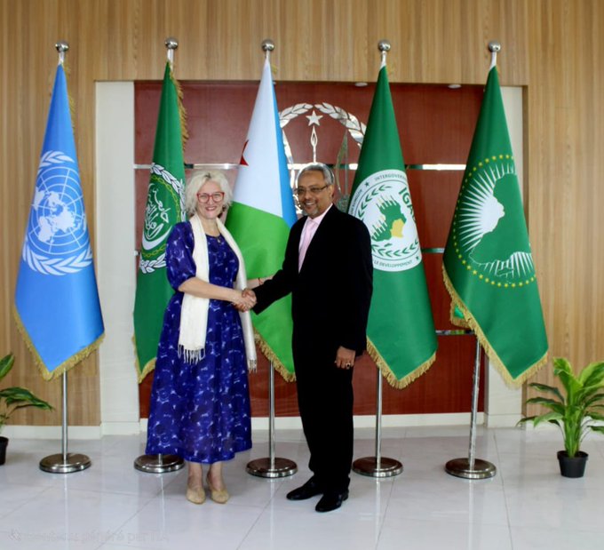 Le Ministre des Affaires Étrangères et de la Coopération Internationale, S.E.M Abdoulkader Houssein Omar a recu aujourdhui Madame Etleva Kadilli, Directrice régionale de l’Unicef pour les pays d'Afrique de l’Est et Australe en visite de courtoisie