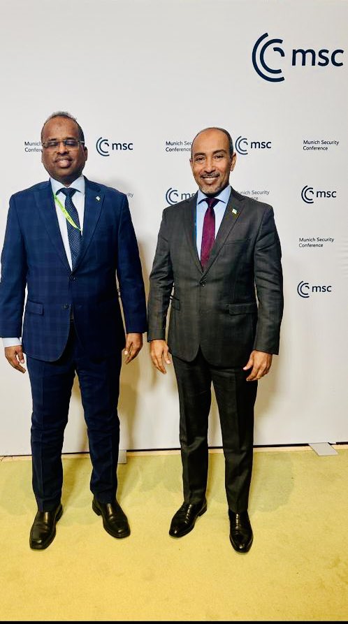 L’Ambassadeur Mohamed Ali Hassan, Secrétaire Général du Ministère des Affaires Étrangères et de la Coopération Internationale accompagné de l’Ambassadeur de Djibouti en Allemagne Yacin Houssein Doualeh a pris part à la conférence de Munich sur la sécurité