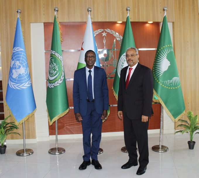Le Ministre des Affaires étrangères et de la Coopération Internationale , S.E.M  Abdoulkader Houssein Omar, a reçu aujourdhui le Major Général George Aggrey Owinow, Président intérimaire de la Commission mixte reconstituée de suivi et d'évaluation (RJMEC)
