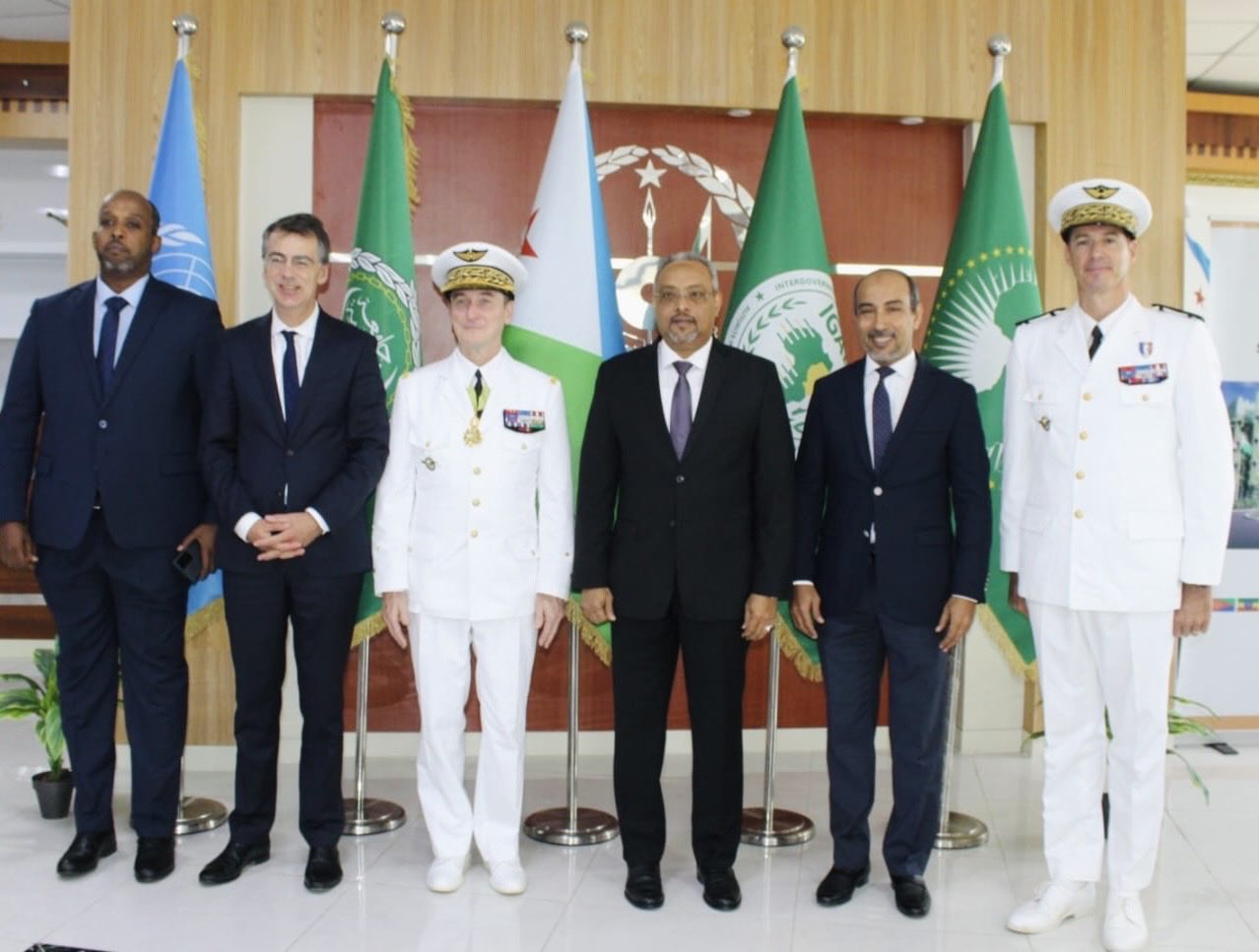 Le Ministre des Affaires étrangères et de la Coopération internationale, S.E.M Abdoulkader Houssein Omar a reçu hier jeudi 29 janvier 2026, le Général Fabien Mandon, Chef d’état-major des Armées aériennes françaises, en visite de travail à Djibouti.