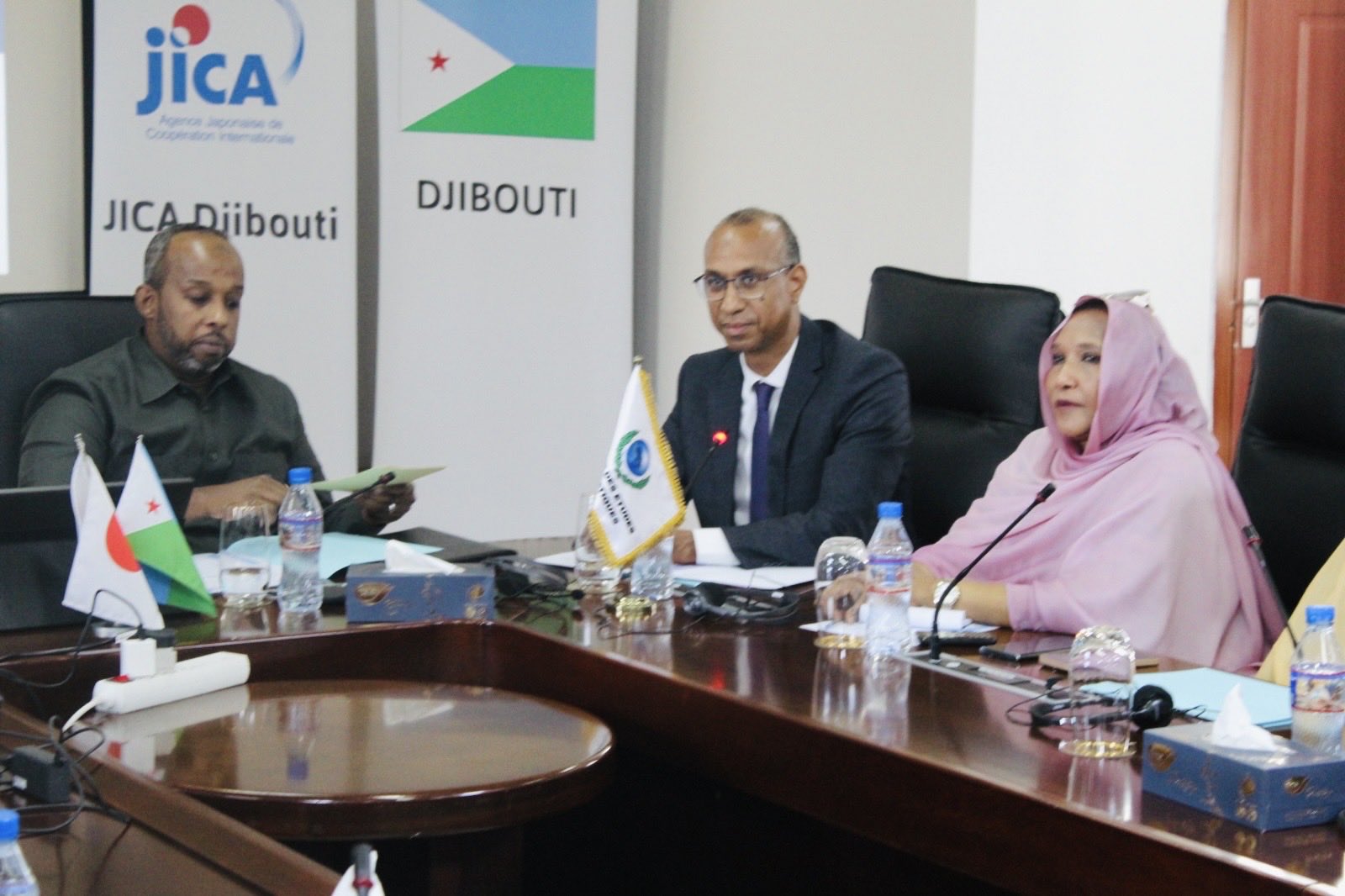 L’Institut d’Études Diplomatiques (IED) a organisé ce jeudi 11 décembre 2025, une conférence  consacrée au thème : « Partage de l’expérience japonaise sur le développement industriel et la gestion d’entreprise dans le cadre du Plan d’action 2026–2030 