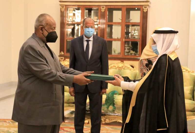 Le Président de la République reçoit les lettres de créances du nouvel ambassadeur d'Arabie Saoudite à Djibouti