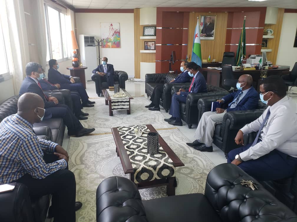 Le chef de la diplomatie djiboutienne reçoit son homologue du Yémen