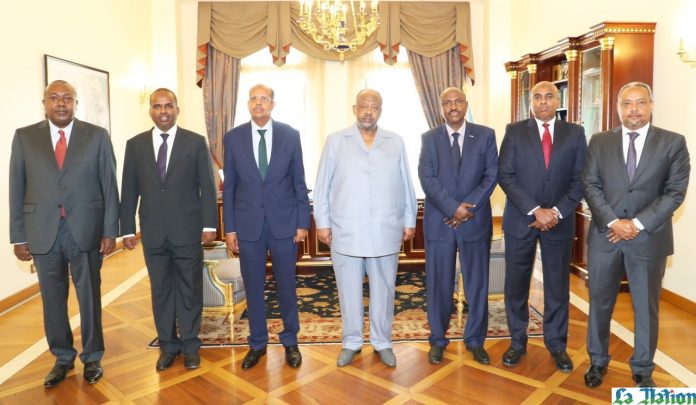 Le chef de l'Etat accorde une audience aux ambassadeurs affectés à des nouvelles chancelleries