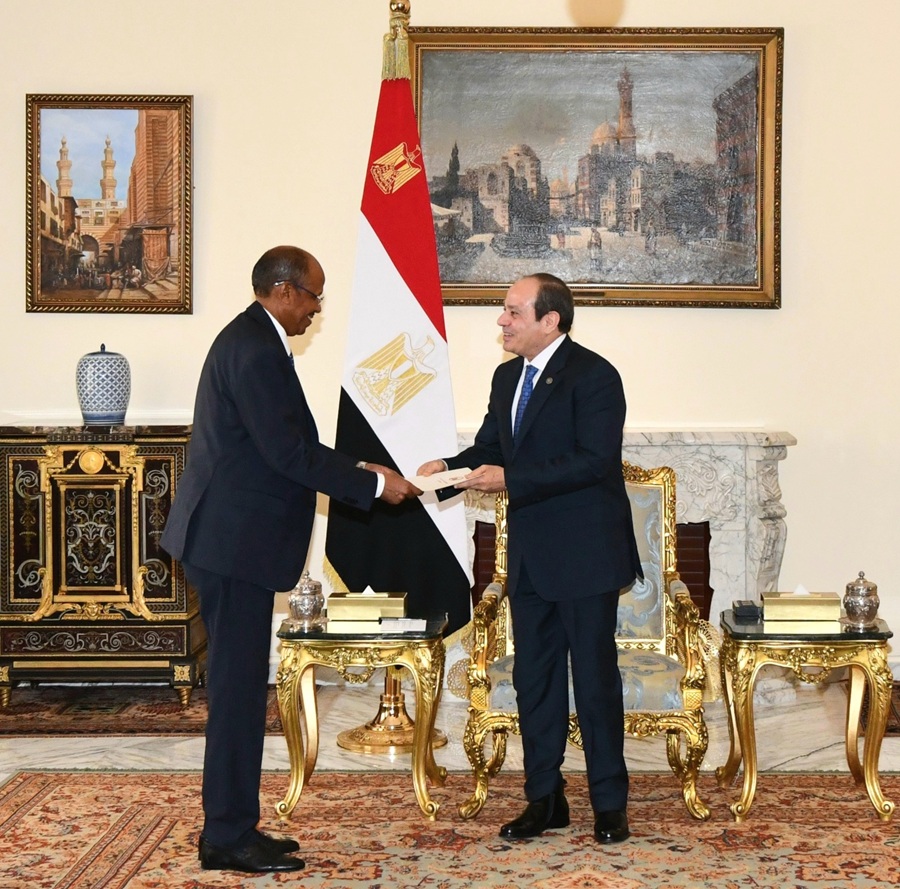 Le ministre djiboutien des Affaires étrangères reçu par le président Abdel Fattah Al-Sissi