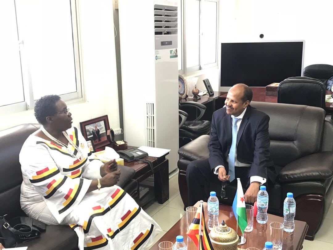 l'ambassadrice d'ouganda au maeci