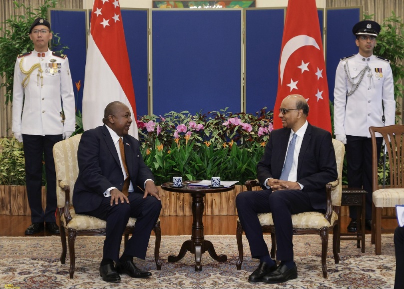 L'ambassadeur Ibrahim Bileh Doualeh présente ses lettres de ceéance au président de la République de Singapour