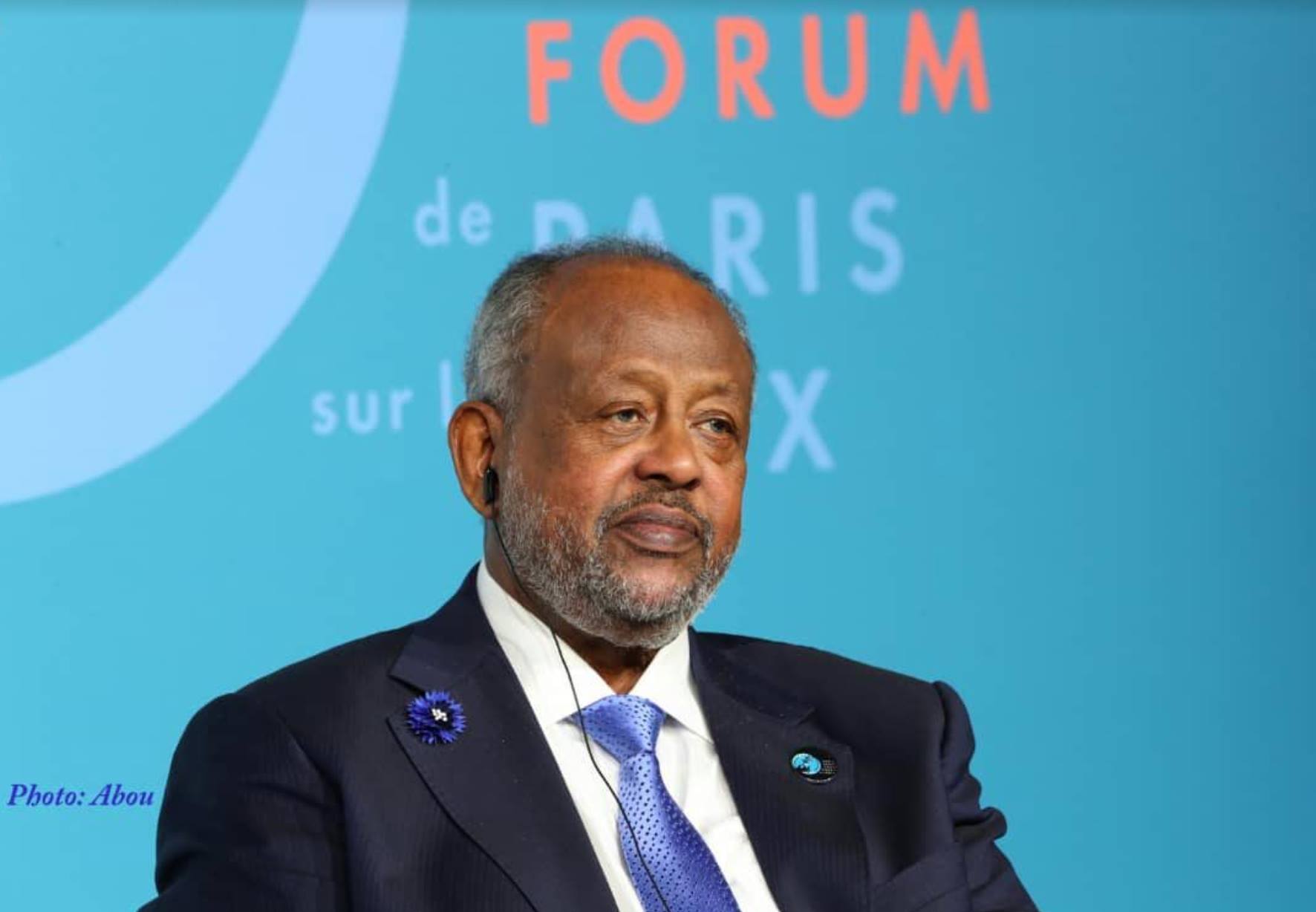 forum international sur la paix a paris : au même titre que les guerres fratricides, la dégradation de notre environnement constitue une menace pour la paix, selon le Président Guelleh