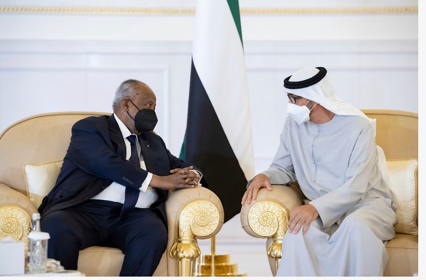 En déplacement à Abu Dhabi, le Président Guelleh présente directement ses condoléances à son homologue des Emirats Arabes Unis