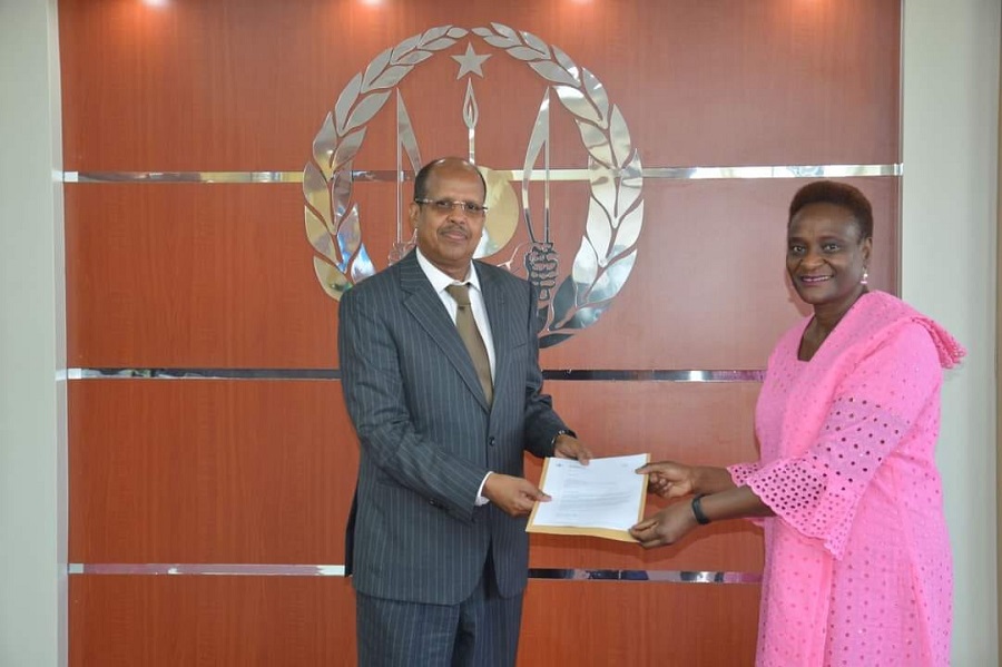 Le chef de la diplomatie djiboutienne reçoit les lettres de créances de Mme Mary Njoroge, nouvelle représentante du PAM à Djibouti