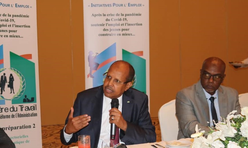 Le Ministre des Affaires étrangères préside une réunion consacrée à la question de l'emploi en présence de tous les diplomates étrangers en poste à Djibouti