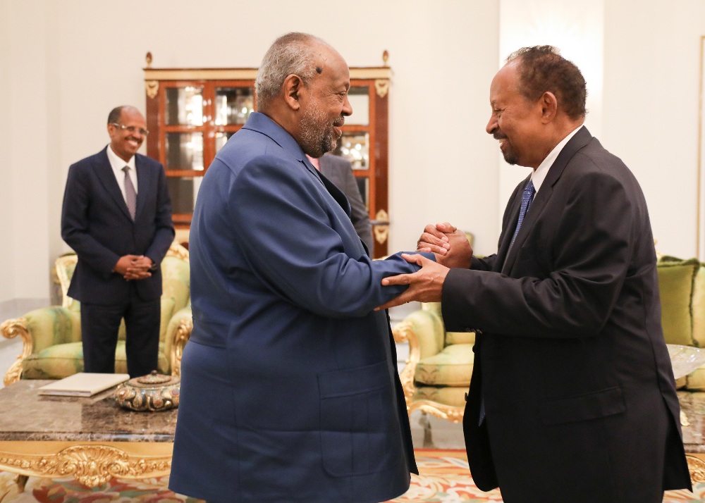 Le Président Guelleh rencontre M. Hamdok pour promouvoir la paix au Soudan