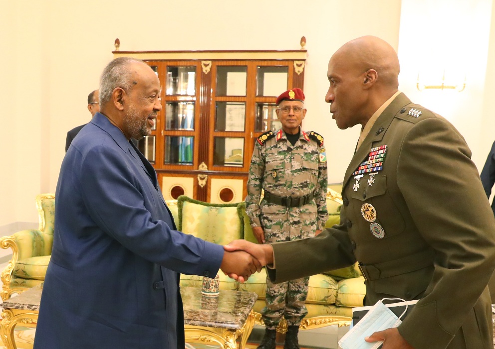 Le Président Guelleh reçoit le nouveau Chef du Commandement des Etats-Unis pour l’Afrique (AFRICOM)