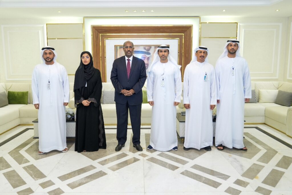 L’ambassadeur Moussa Mohamed Ahmed reçu par le directeur général du centre d’études et de recherches stratégiques des Emirats